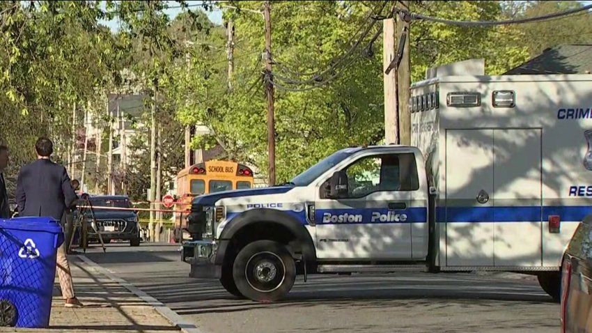 Fallece menor en accidente con bus escolar en Hyde Park