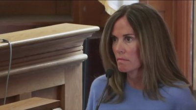 Jen McCabe regresa al estrado para otro día de testimonio en el juicio de Karen Read