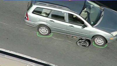 Menor en bicicleta es arrollado por un auto en Salem