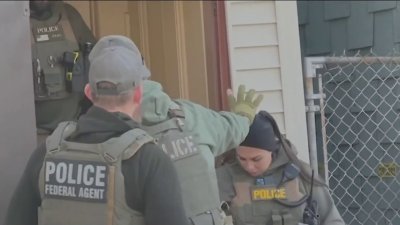 Policía Estatal de NH firma acuerdo con ICE