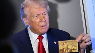 Vale $5 millones: ¿en dónde se puede aplicar para la tarjeta dorada de Trump?