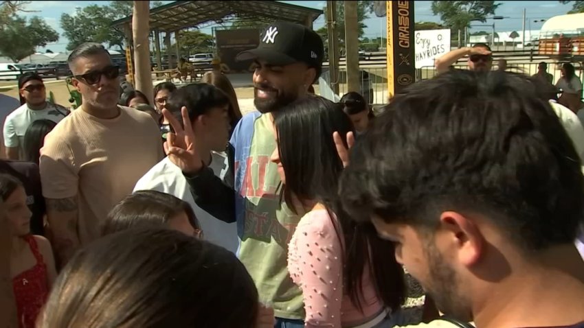 Jay Wheeler celebra el lanzamiento de su nuevo álbum junto a sus fans