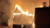 Incendio masivo arrasa con un club de tiro de Rhode Island