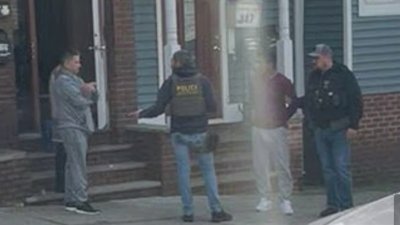 ICE realiza operativos en varias comunidades de Mass.