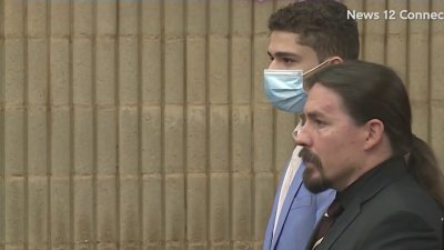 Inicia selección de jurado contra joven acusado de apuñalamiento mortal en CT
