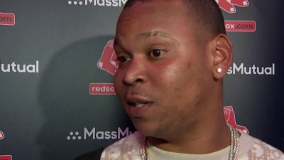 Rafael Devers habla su negativa a jugar en primera base