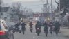 Video: grupo de motorizados realizan maniobras y piruetas en Lawrence