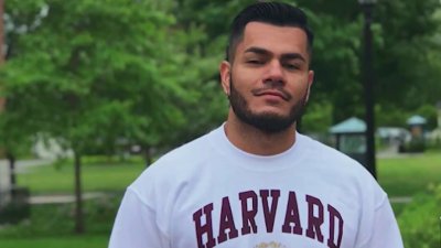 Graduado de Harvard abandona EEUU por miedo a ser deportado