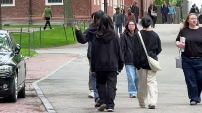 Bloquean medida contra estudiantes extranjeros