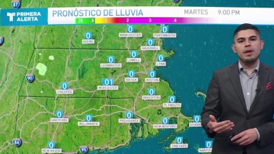 Noche nublada con potencial de lloviznas