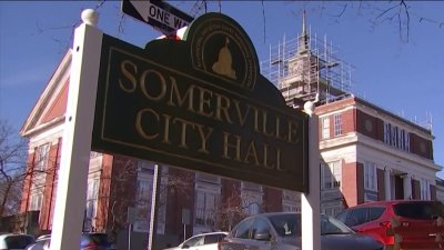 Chelsea y Somerville demandan a gobierno federal