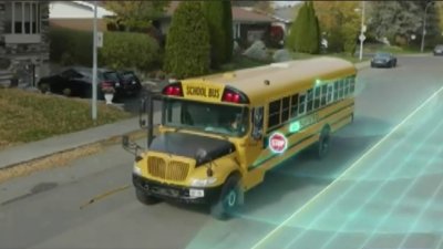 Instalan cámaras en buses escolares de Warwick, RI