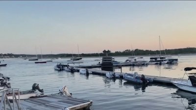 Tres menores hospitalizados tras incidente en el agua en Gloucester