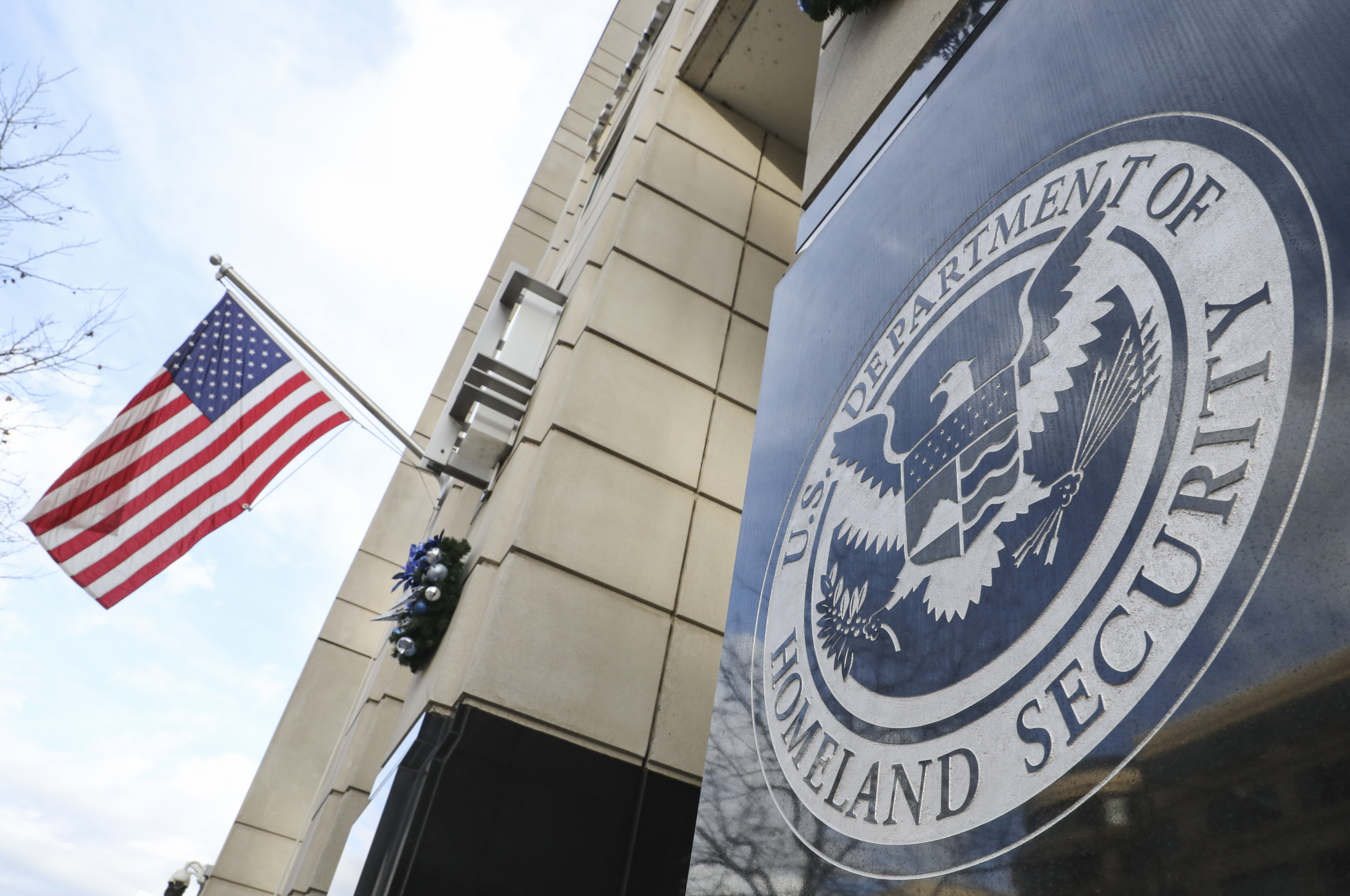 Posible cierre del Departamento de Seguridad Nacional – Telemundo Nueva Inglaterra