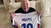 Mujer de 96 años en Boston recibe sorpresa de la selección de Francia y una promesa