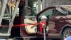 Auto se estrella contra restaurante de burritos en Malden